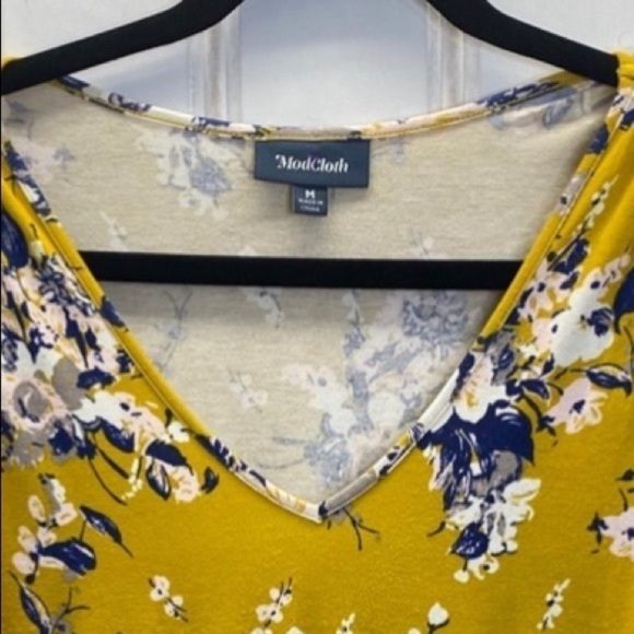 ModCloth Feeling Fluttery Yellow Floral Top 813 - Picture 7 of 7